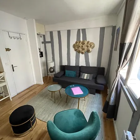 Adorable Studio Parking Possible Rouen